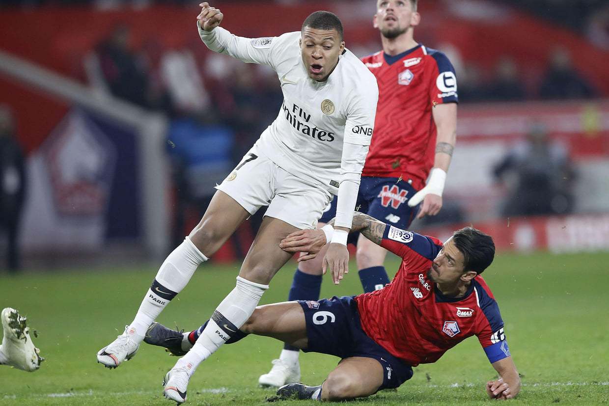 巴黎圣日耳曼足球俱乐部球员名单 巴黎圣日耳曼足球俱乐部球员名单